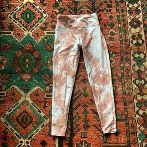 Betsy Johnson 7/8 tie dye leggings